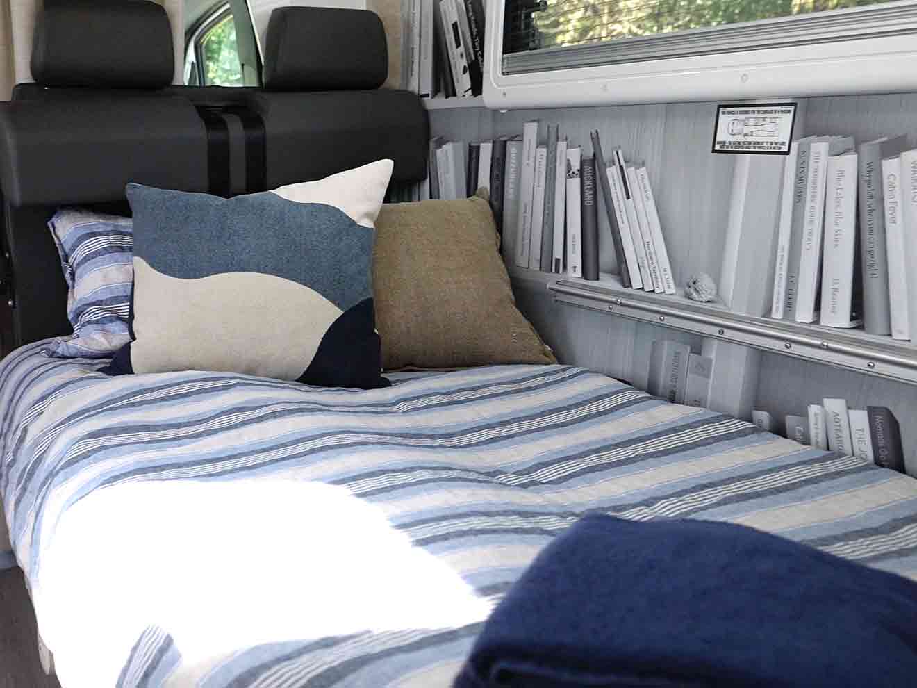 Polaris 6 motorhome bed